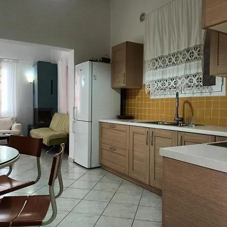 The In Amarynthos * Γυμνό