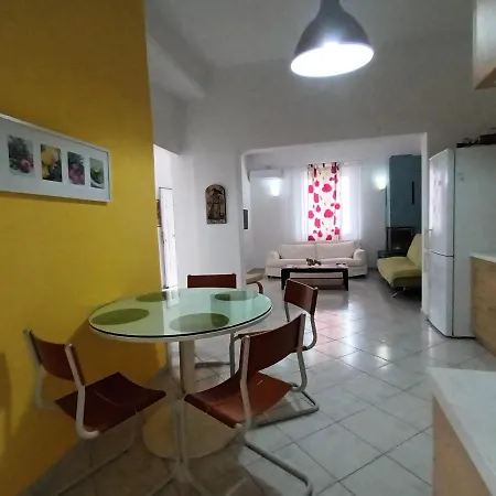 The In Amarynthos Σπίτι διακοπών Γυμνό