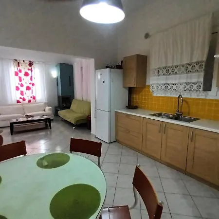 Holiday home The In Amarynthos *
