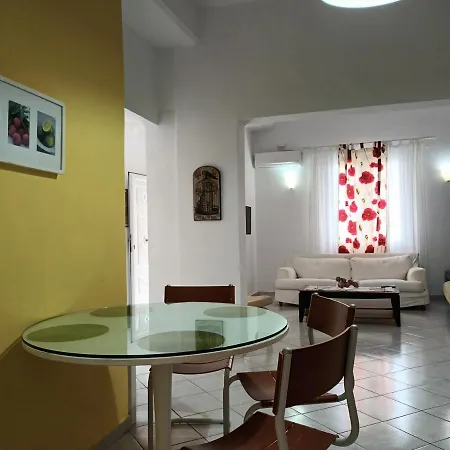 The In Amarynthos * Γυμνό